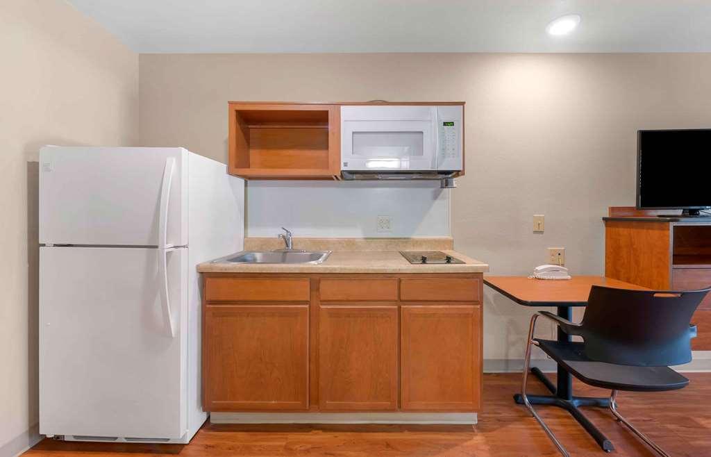 Extended Stay America Select Suites - Jackson - South Byram Room photo